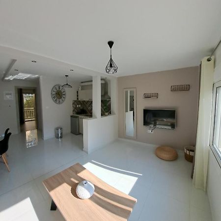 Xylokastro Cozy Apartment Exterior foto